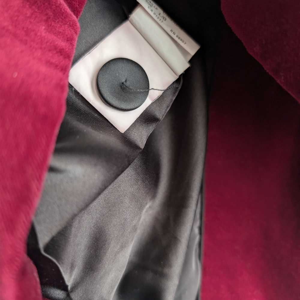 Le Chateau Velvet Tuxedo Shawl Collar Blazer - Picture 7 of 8